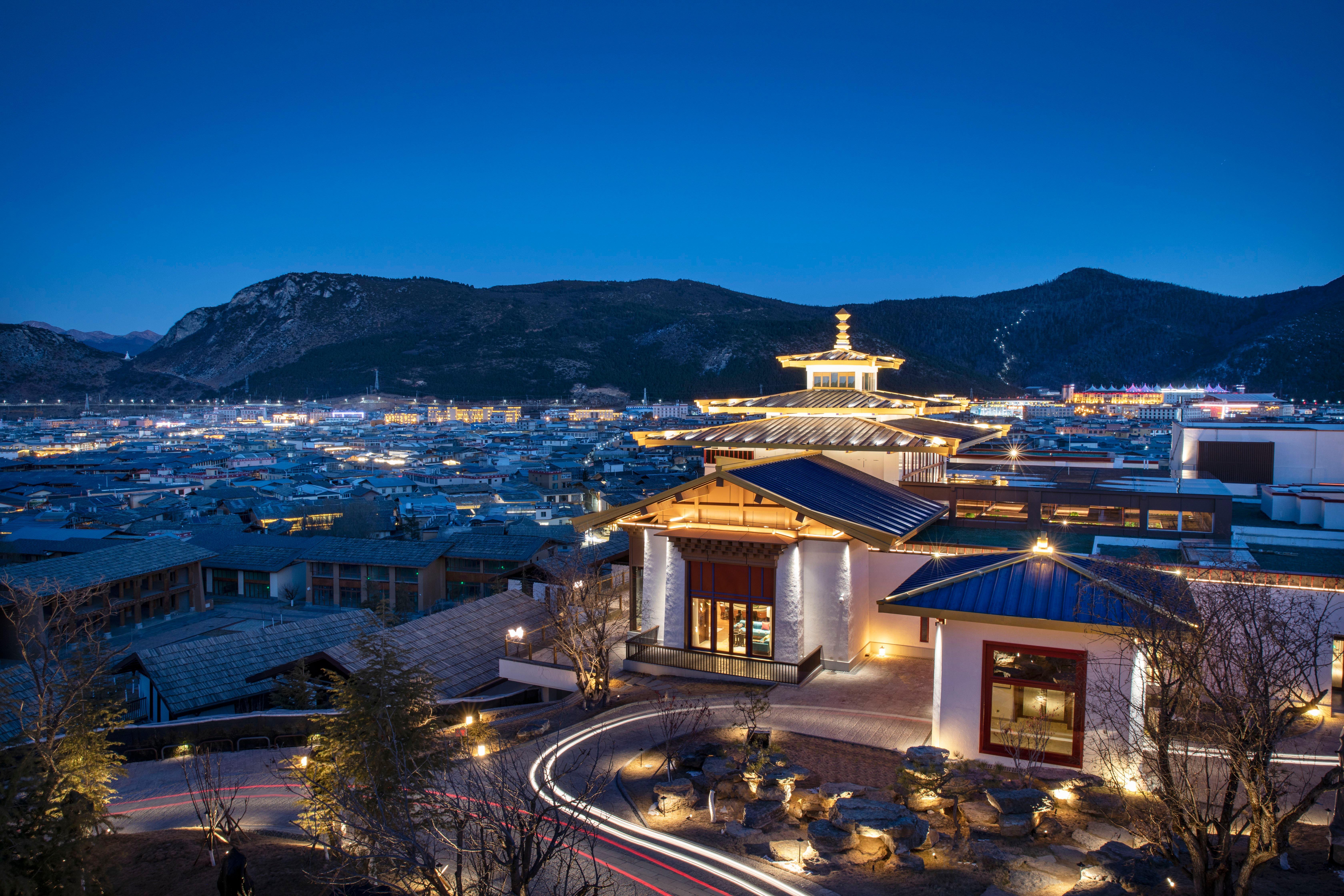 Hotel Indigo Diqing Moonlight City By Ihg Shangri-La Zewnętrze zdjęcie